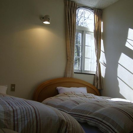 Sunny Side Hut Bed & Breakfast Hakuba Bagian luar foto